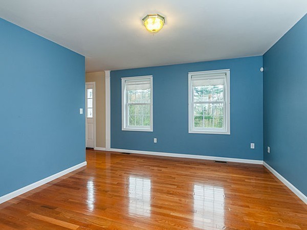 15 Redgate Road Dracut, MA 01826 - Photo 7 of 27 Gallery Image 7