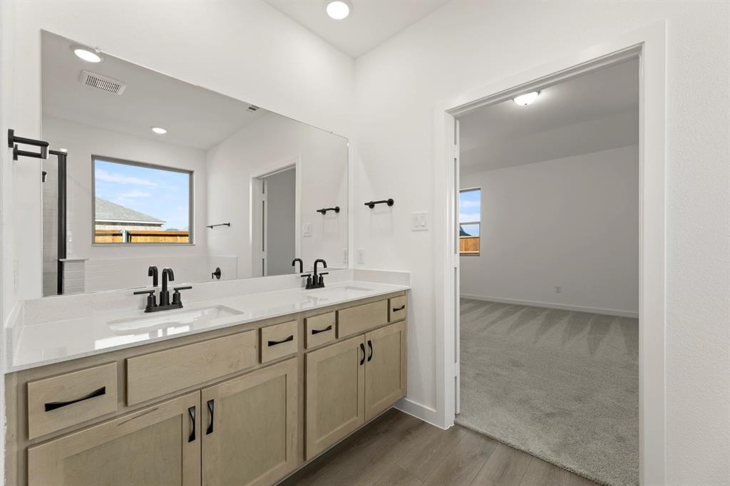 1512 Bushman Lane Forney, TX 75126 - Photo 26 of 28 Primary Bathroom