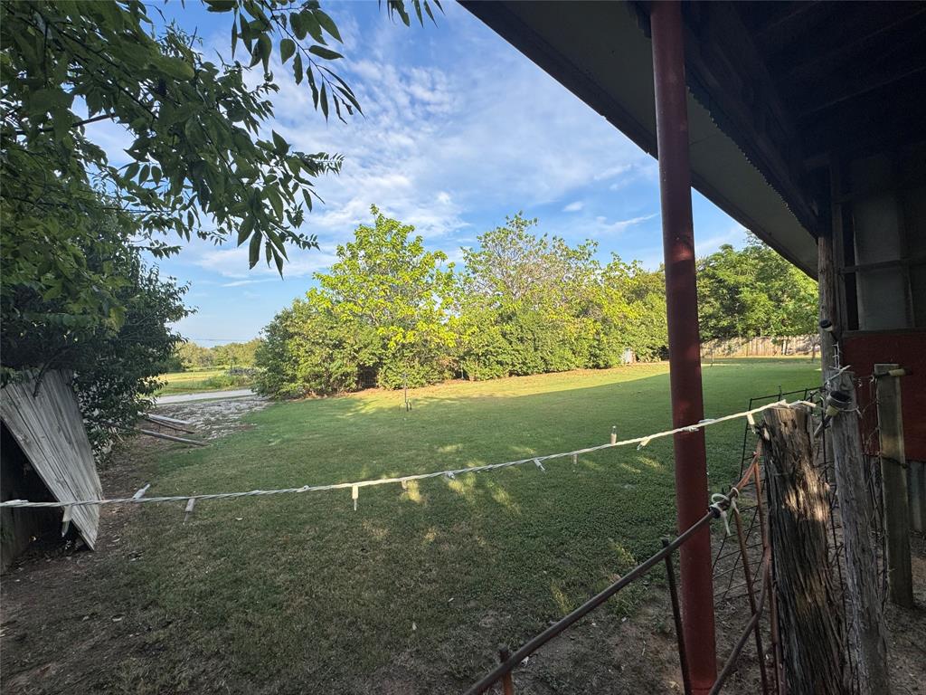 608 Cherokee Street Bellmead, TX 76705 - Photo 18 of 38 a view of a field