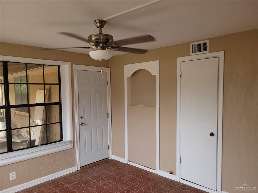 1012 North Glasscock Road Mission, TX 78572 - Photo 6 of 10