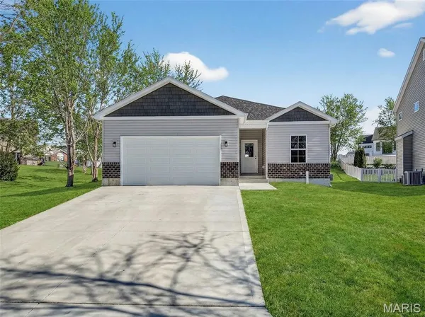 $338,000 | 31488 Hillside Drive, Foristell, MO 63348