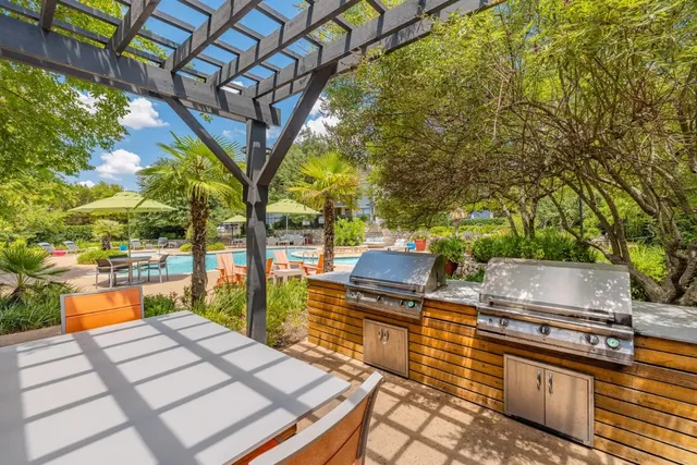 $2,069 | 8515 Interstate 35, Unit 11102, Austin, TX 78744