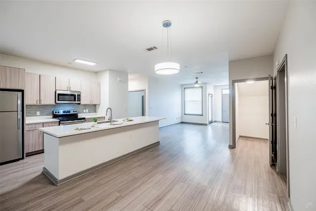 $2,069 | 8515 Interstate 35, Unit 11102, Austin, TX 78744