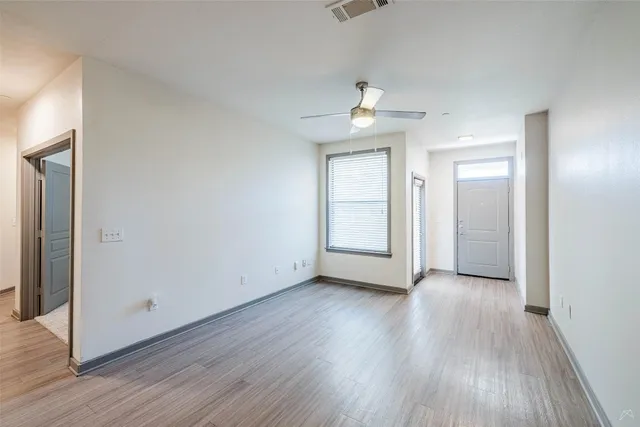 $2,069 | 8515 Interstate 35, Unit 11102, Austin, TX 78744