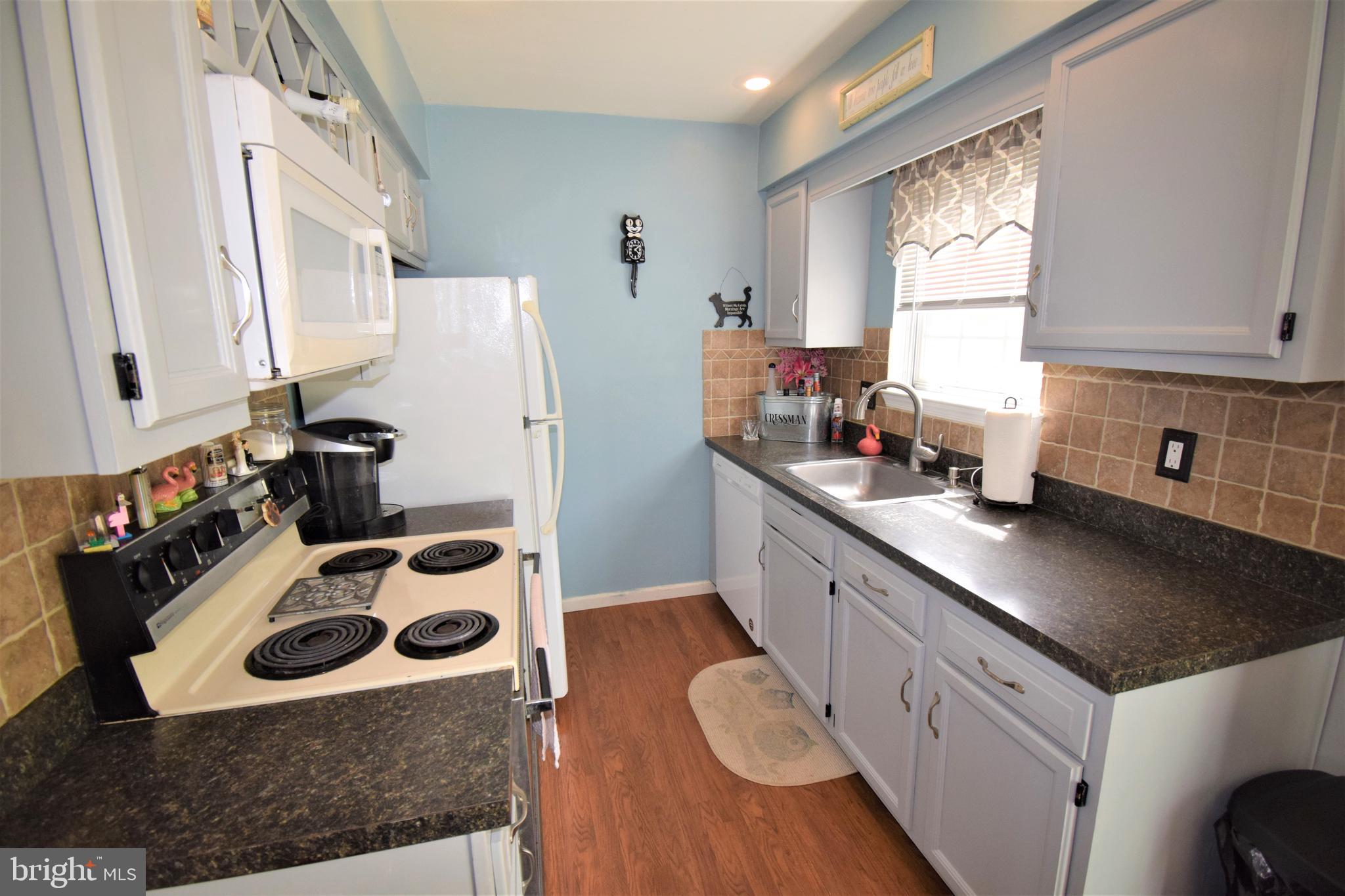 414 Old Forge Drive Bath, PA 18014 - Photo 16 of 34