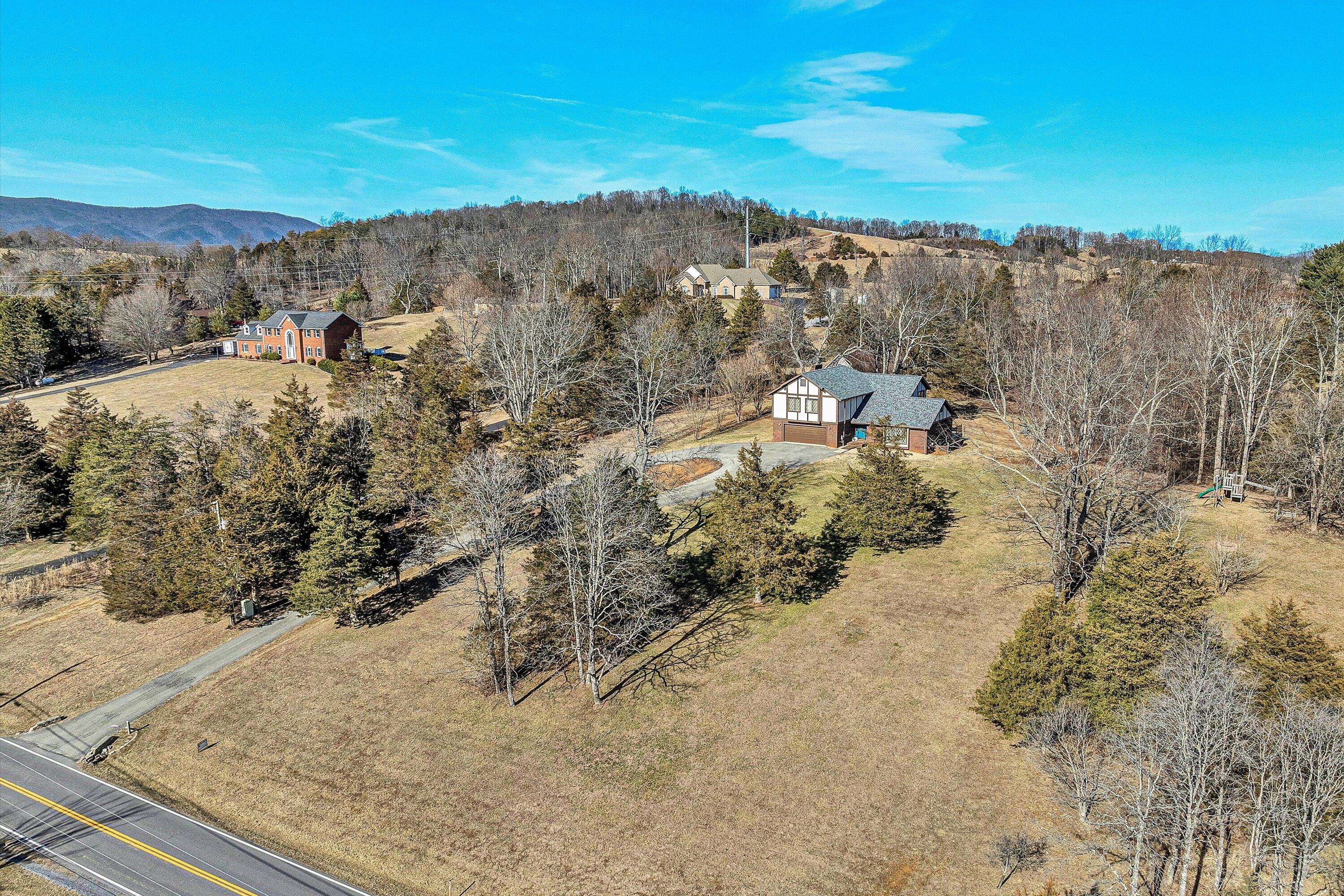 2230 Etzler Road Troutville, VA 24175 - Photo 3 of 59 2-SGM-0161