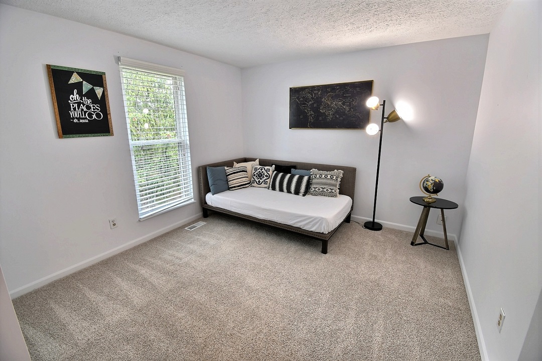 8352 Castle Ridge Lane Indianapolis, IN 46256 - Photo 14 of 21 Gallery Image 14