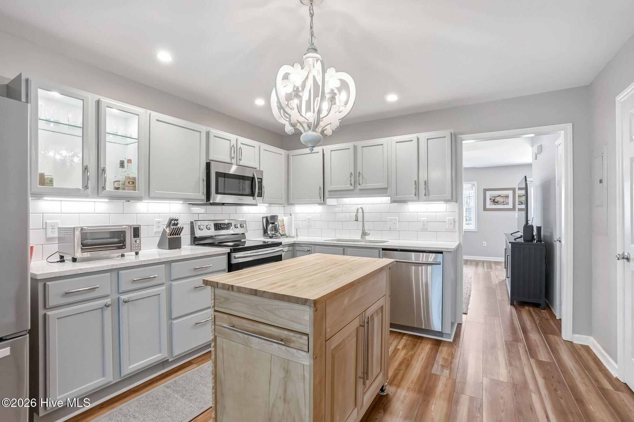 303 Barbour Road, Unit 503 Morehead City, NC 28557 - Photo 11 of 32 10-web-or-mls-chadwick-visuals-303-barbo