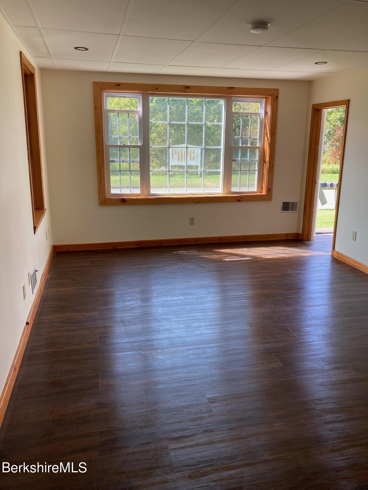 661 Main Road Savoy, MA 01256 - Photo 11 of 24 apt a livingroom