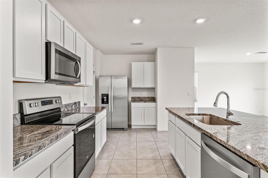 30753 Penny Surf Loop Wesley Chapel, FL 33545 - Photo 11 of 48