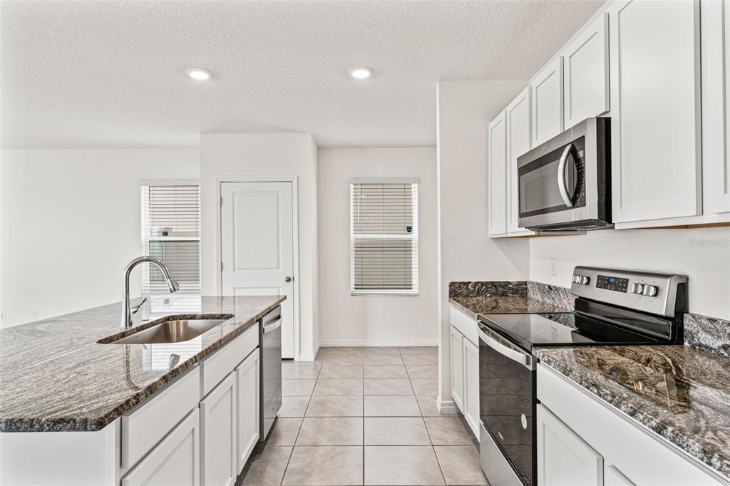 30753 Penny Surf Loop Wesley Chapel, FL 33545 - Photo 12 of 48