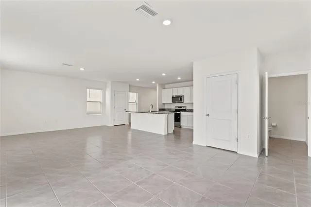 $2,700 | 30753 Penny Surf Loop, Wesley Chapel, FL 33545