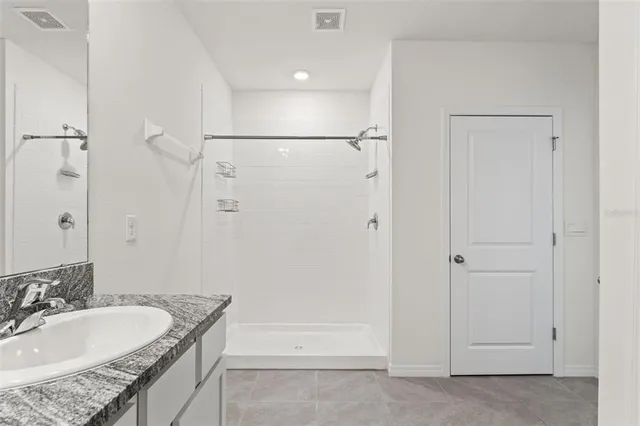 $2,700 | 30753 Penny Surf Loop, Wesley Chapel, FL 33545