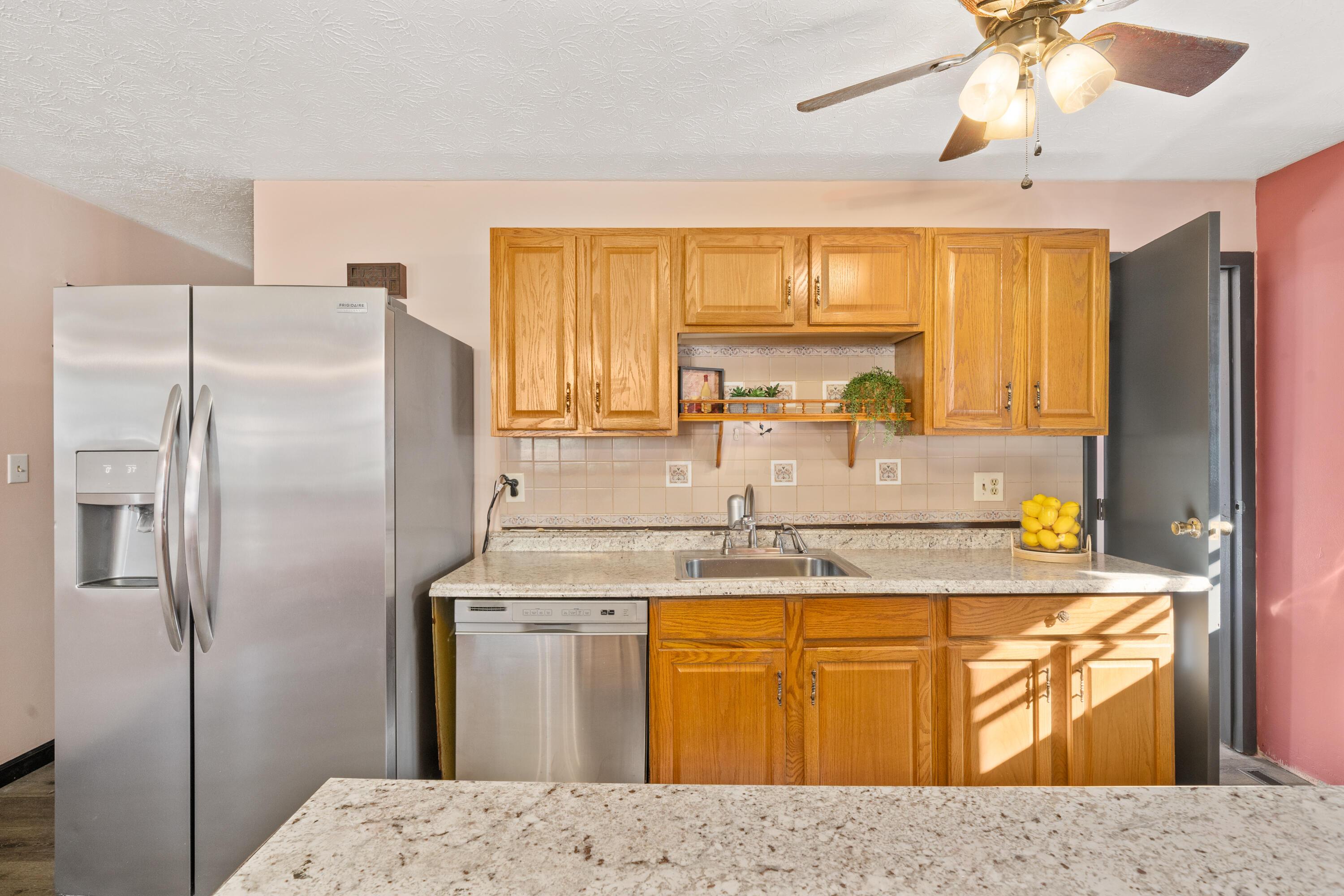 198 Schryver Road Columbus, OH 43207 - Photo 11 of 38 Gallery Image 11