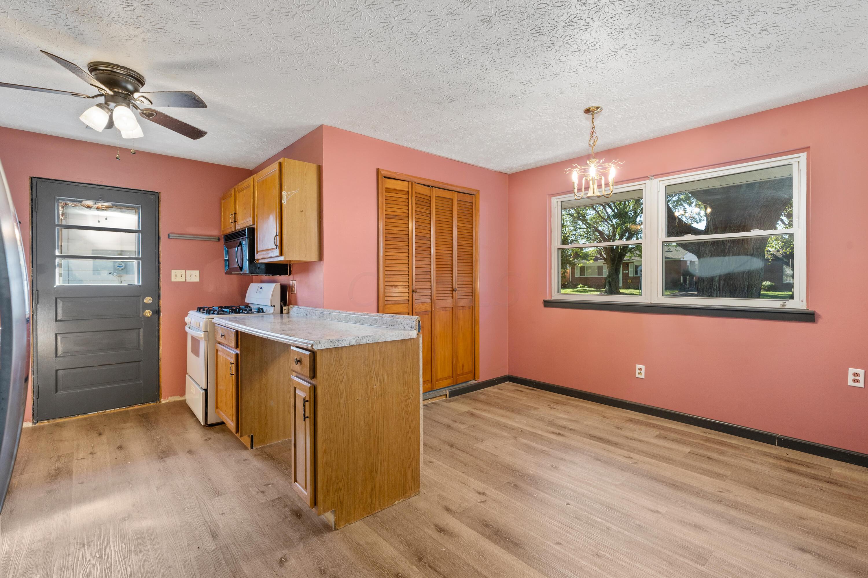 198 Schryver Road Columbus, OH 43207 - Photo 19 of 38 Gallery Image 19