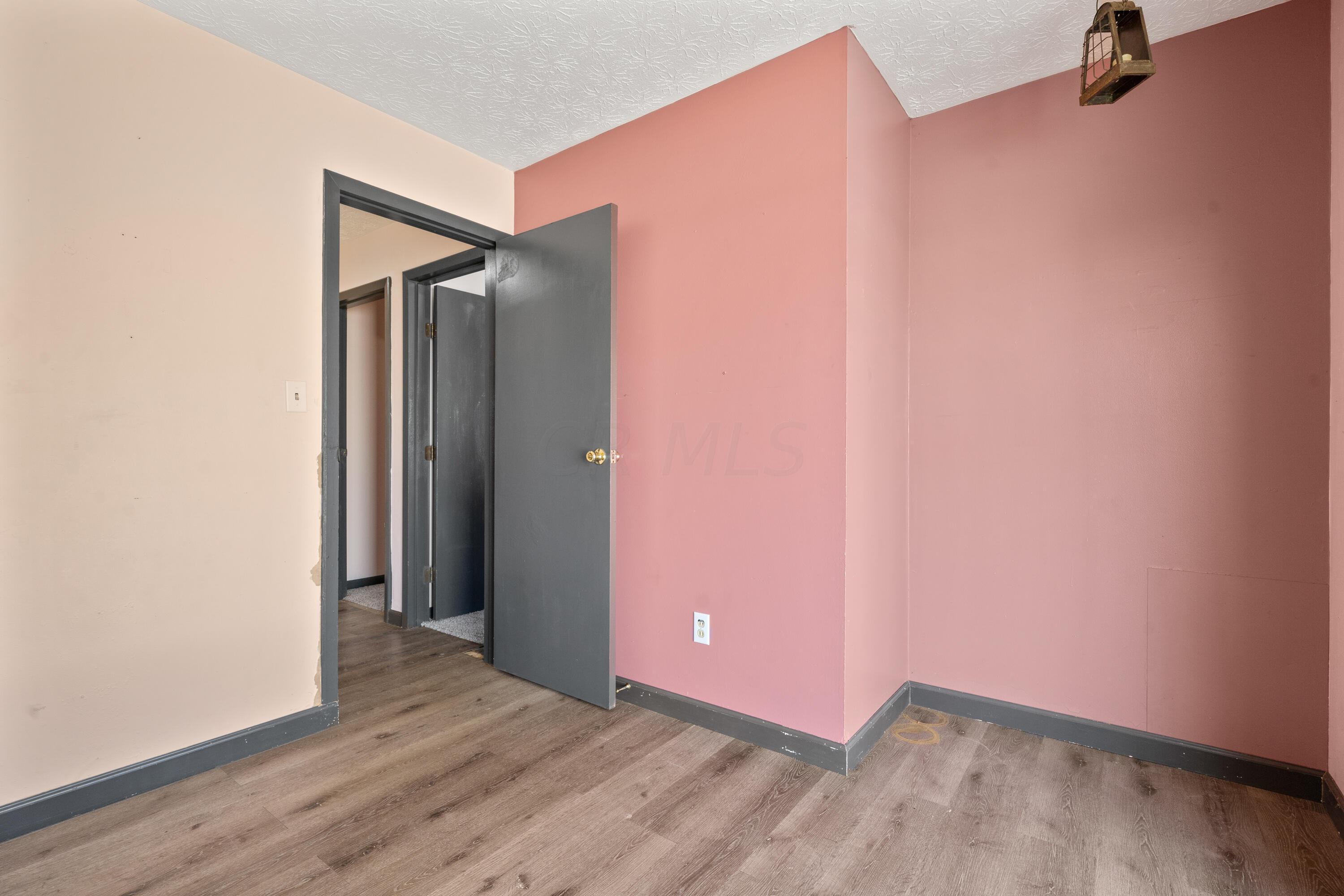 198 Schryver Road Columbus, OH 43207 - Photo 25 of 38 Gallery Image 25