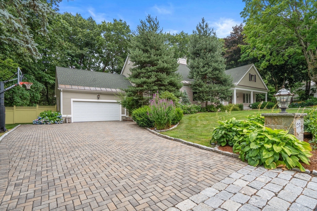 23 Bellevue Road Wellesley, MA 02481 - Photo 17 of 36