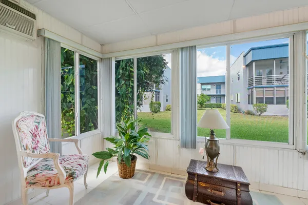 $1,600 | 157 Flanders C, Delray Beach, FL 33484