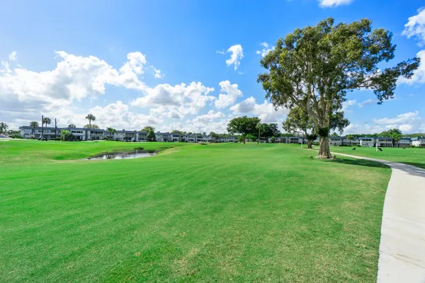$1,600 | 157 Flanders C, Delray Beach, FL 33484