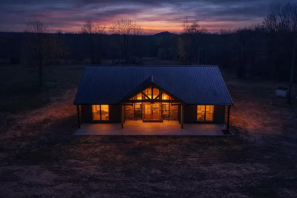 $599,999 | 9658 May Branch Loop, Cypress Inn, TN 38452