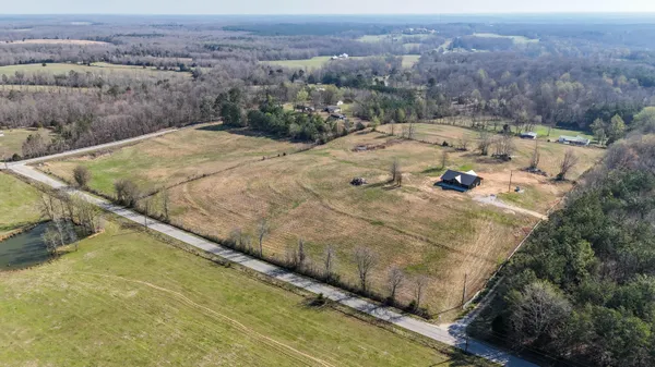 $599,999 | 9658 May Branch Loop, Cypress Inn, TN 38452