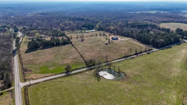 $599,999 | 9658 May Branch Loop, Cypress Inn, TN 38452