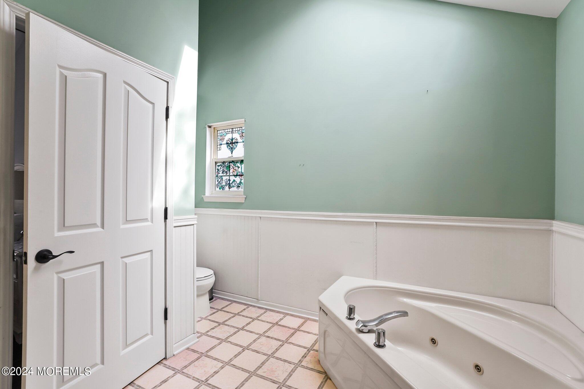 100 Captain Road Manahawkin, NJ 08050 - Photo 29 of 40 47-web-or-mls-DSC00573