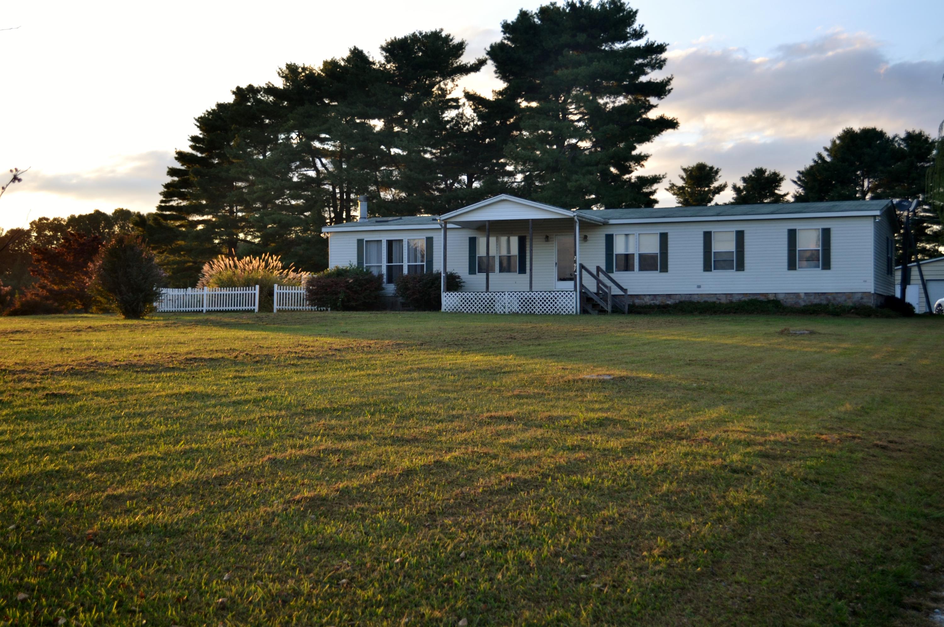 2297 Brayton Road Graysville, TN 37338 - Photo 3 of 56 DSC_0148