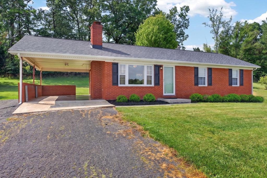 484 Galena Road Staunton, VA 24401 - Photo 2 of 48