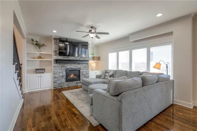 $489,900 | 117 Maple Street, Lone Jack, MO 64070