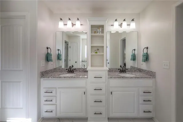 $489,900 | 117 Maple Street, Lone Jack, MO 64070