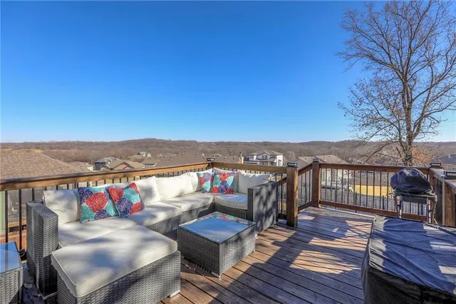 $489,900 | 117 Maple Street, Lone Jack, MO 64070