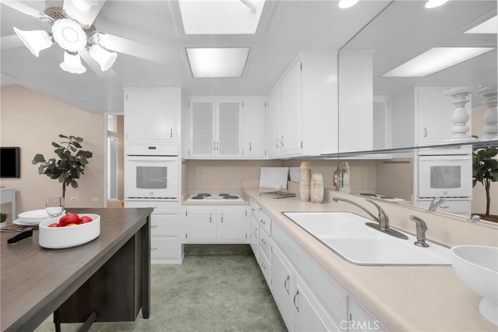 1491 Golden Rain Road, Unit 91J Seal Beach, CA 90740 - Photo 15 of 32