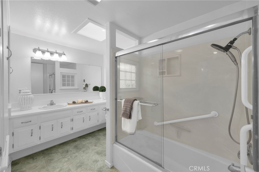 1491 Golden Rain Road, Unit 91J Seal Beach, CA 90740 - Photo 21 of 32