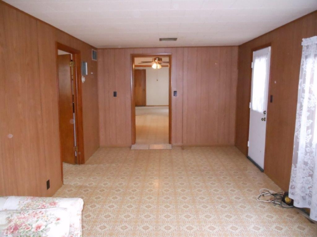 8800 Ellis Road Ravenna, MI 49451 - Photo 17 of 29 037