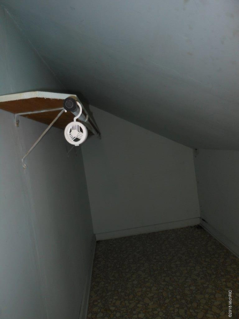 8800 Ellis Road Ravenna, MI 49451 - Photo 21 of 29 041