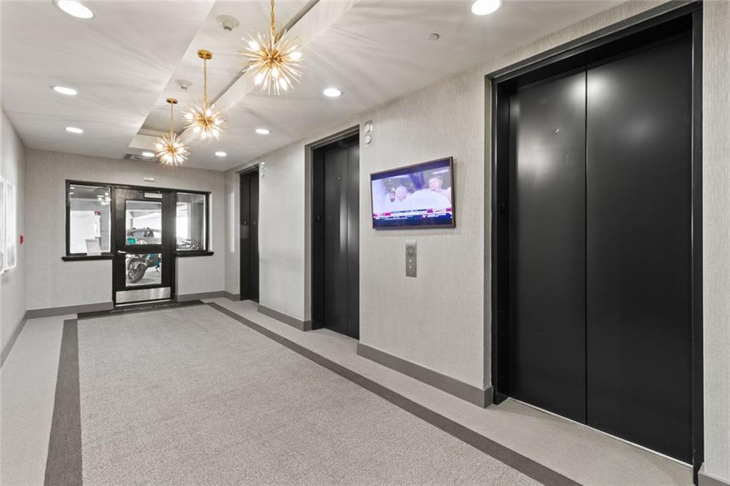 250 Pharr Road Northeast, Unit 1304 Atlanta, GA 30305 - Photo 32 of 35 Gallery Image 32