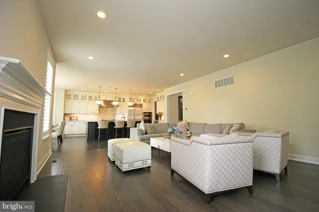 $7,500 | 405 Park Hill Lane, Newtown Square, PA 19073