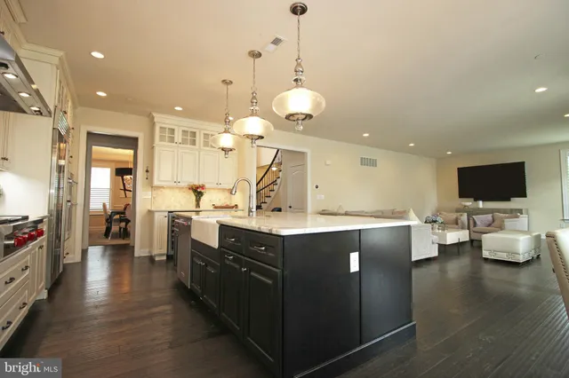 $7,500 | 405 Park Hill Lane, Newtown Square, PA 19073