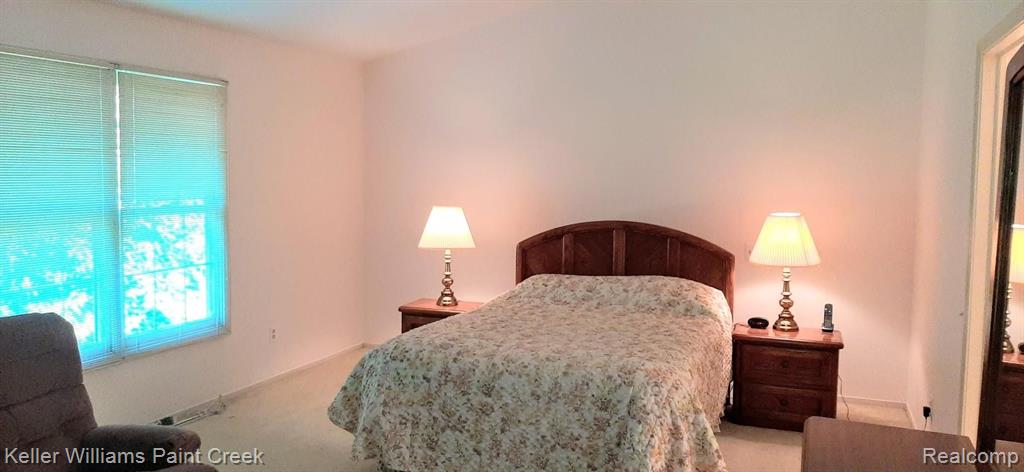 1253 Sandy Ridge Drive Rochester Hills, MI 48306 - Photo 12 of 17