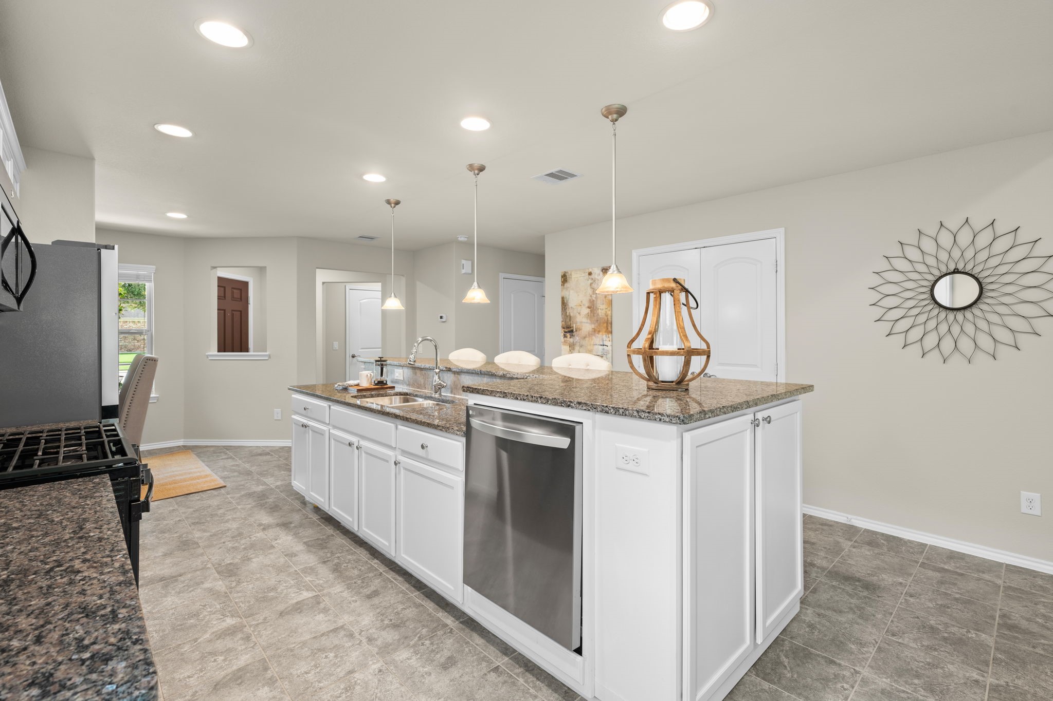 330 Ranch House Lane Richmond, TX 77469 - Photo 12 of 45