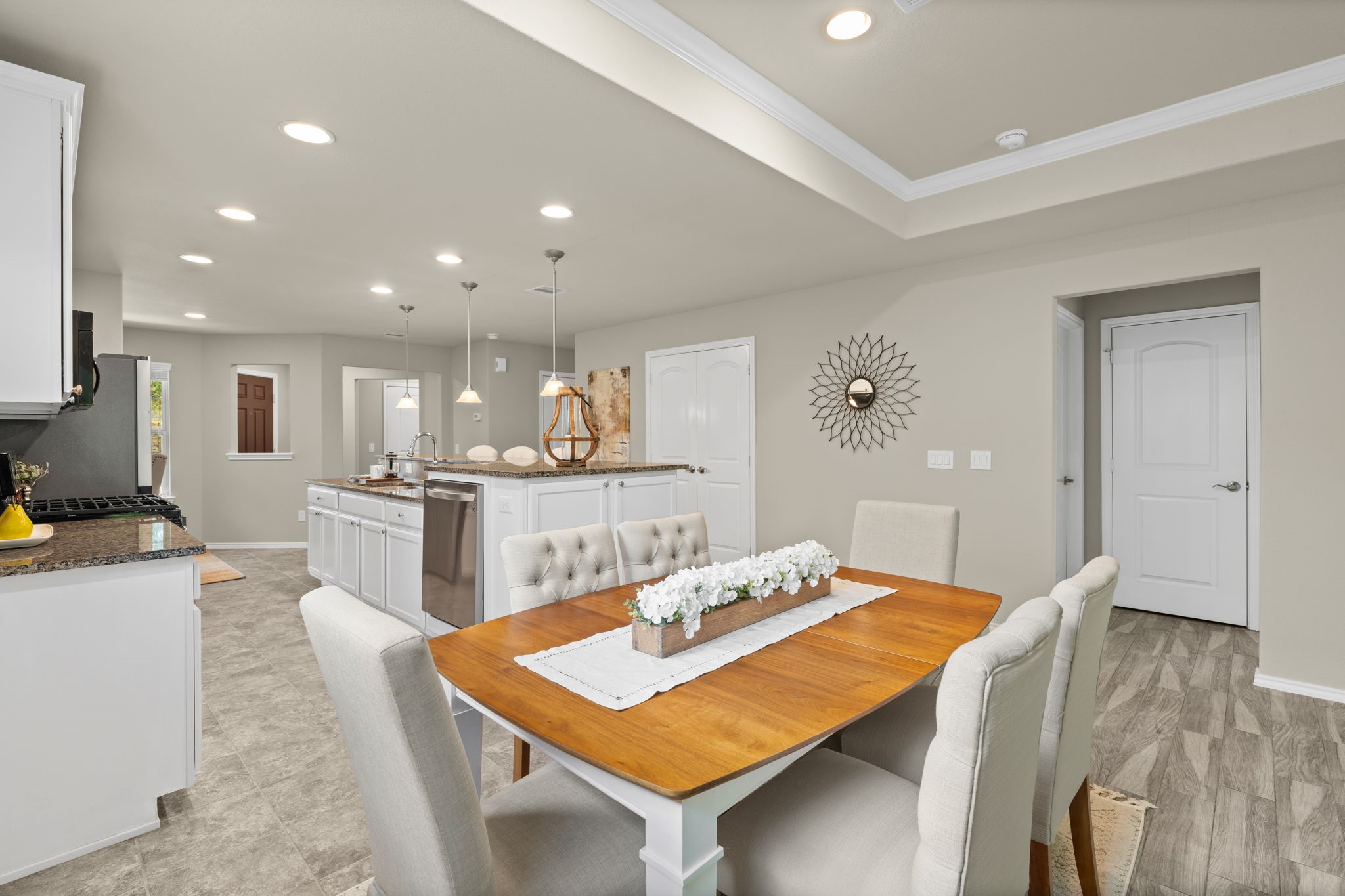 330 Ranch House Lane Richmond, TX 77469 - Photo 16 of 45