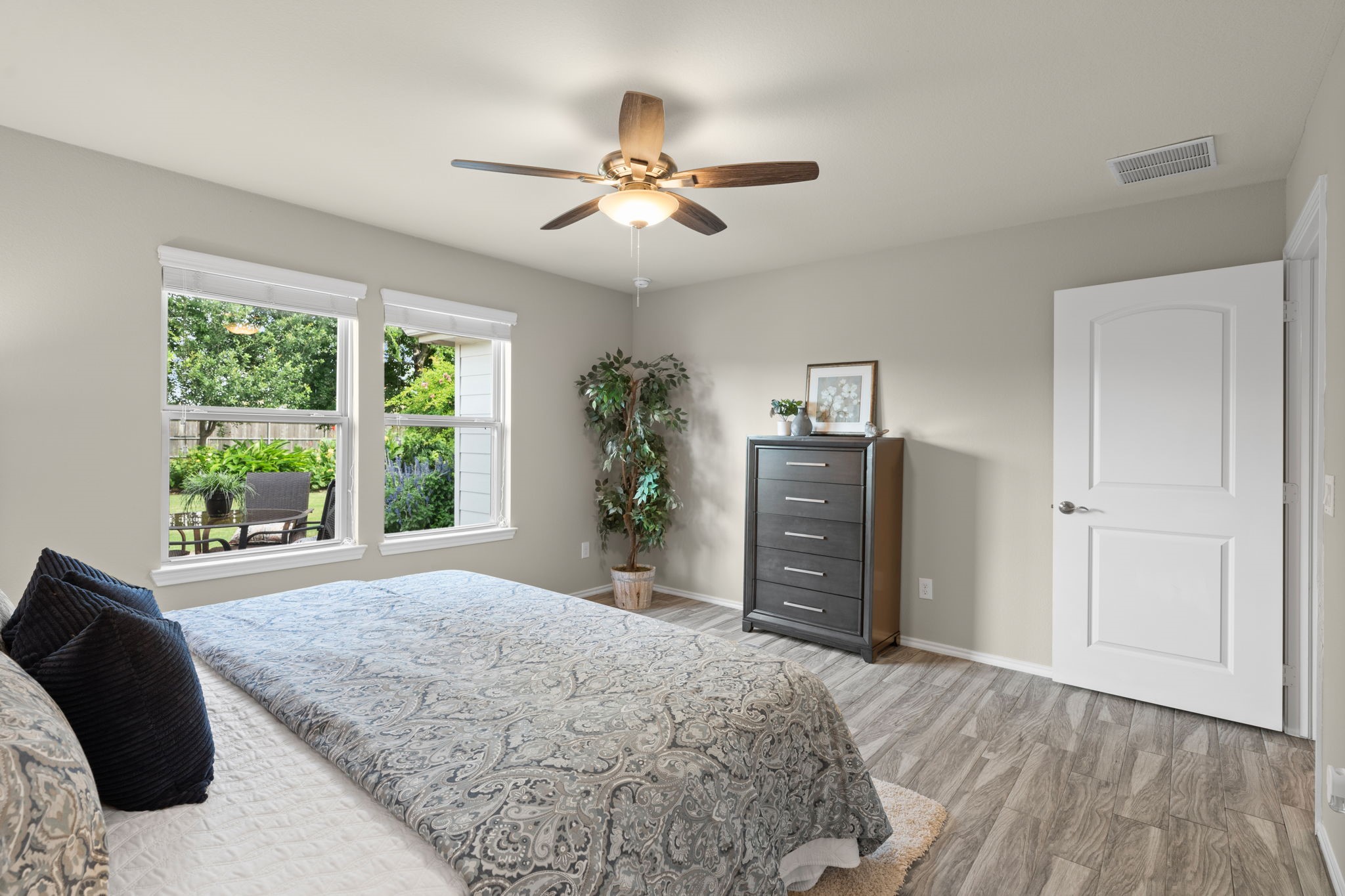 330 Ranch House Lane Richmond, TX 77469 - Photo 28 of 45