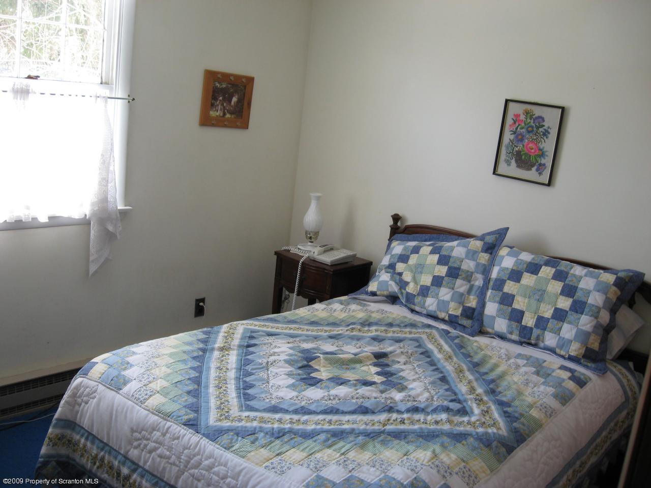 617 White Birch Road Clarks Summit, PA 18411 - Photo 8 of 9 Gallery Image 8
