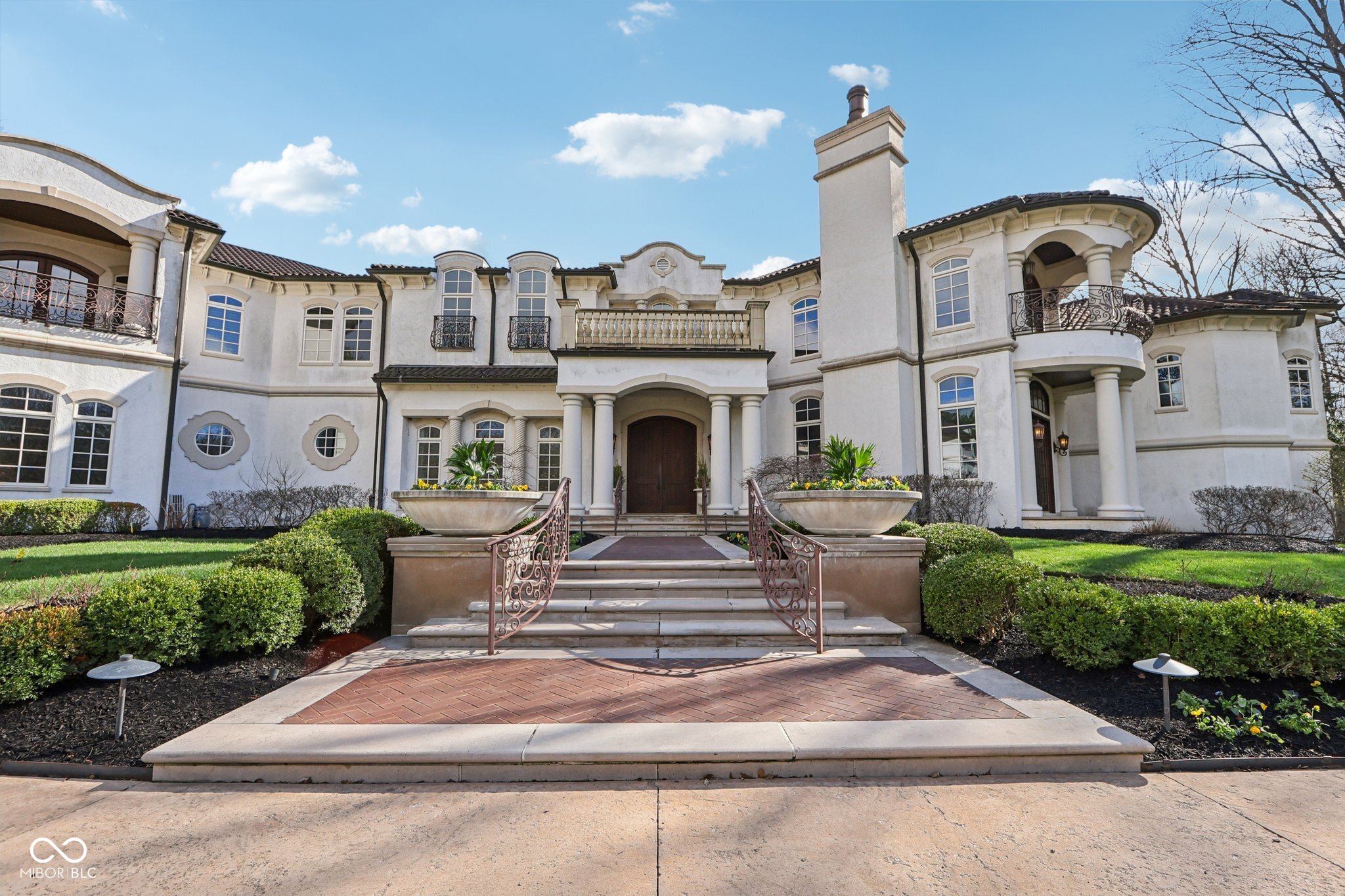 415 Springwood Drive Carmel, IN 46032 - Photo 2 of 77