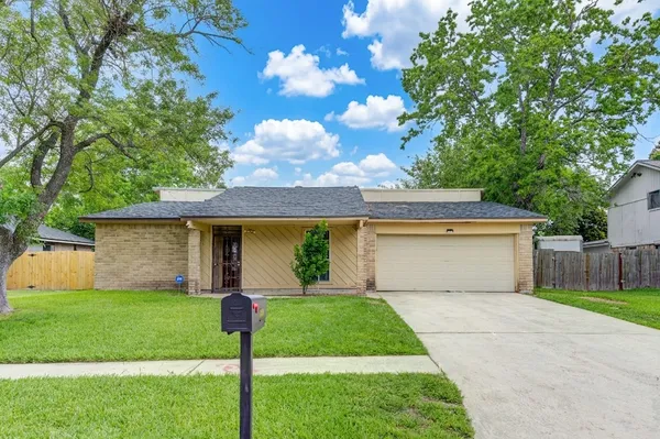 $205,000 | 6510 Trail Valley Way, Houston, TX 77086