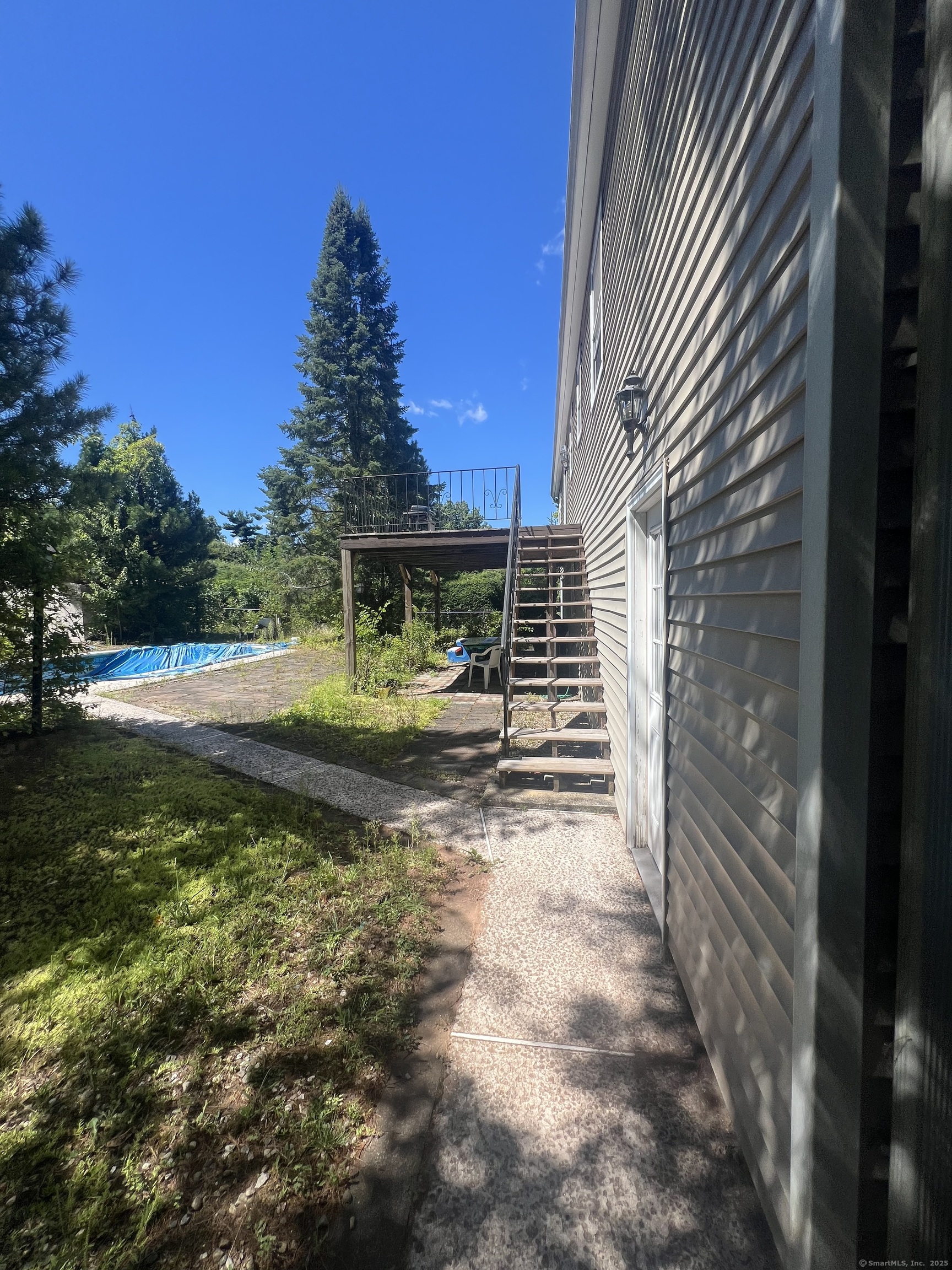 268 Fox Hill Road Wethersfield, CT 06109 - Photo 22 of 25 a view of a yard in the back yard