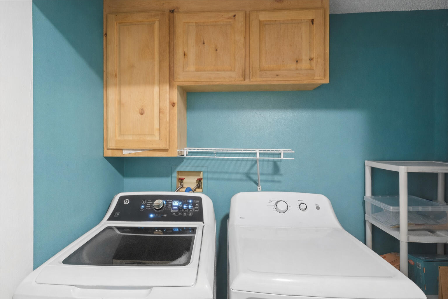 27147 Dolphin Road Summerland Key, FL 33042 - Photo 15 of 19 Laundry Room