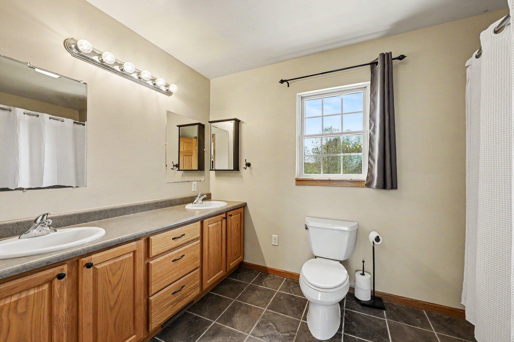 11596 Roepke Road Gregory, MI 48137 - Photo 20 of 47 016_file_5865