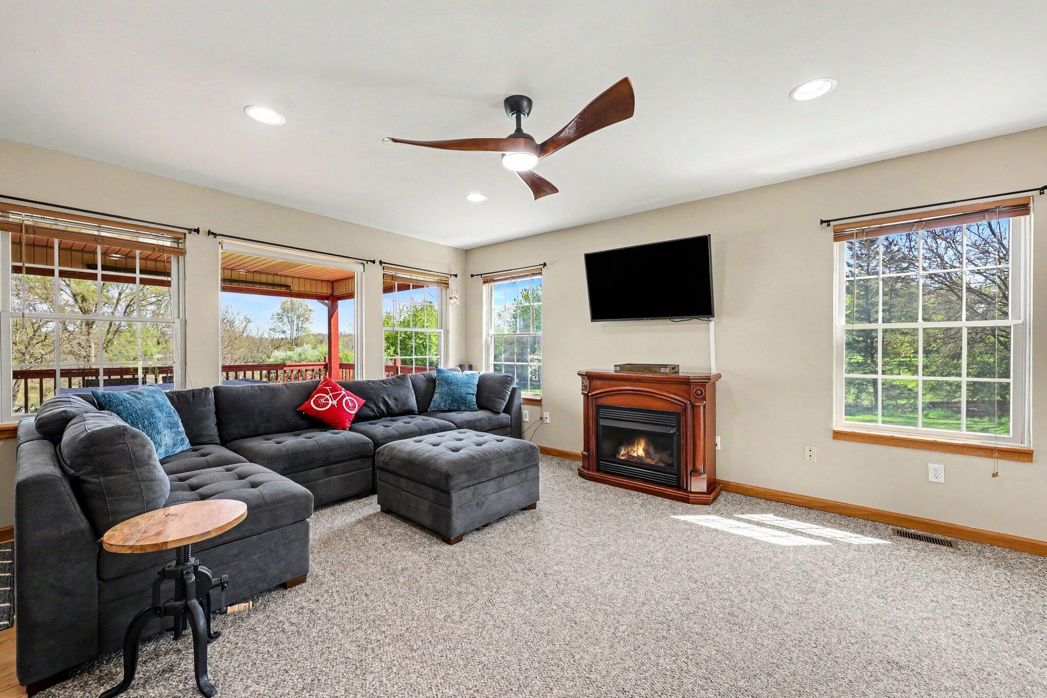 11596 Roepke Road Gregory, MI 48137 - Photo 9 of 47 007_file_3658
